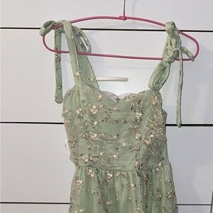 Used great condition light green dress